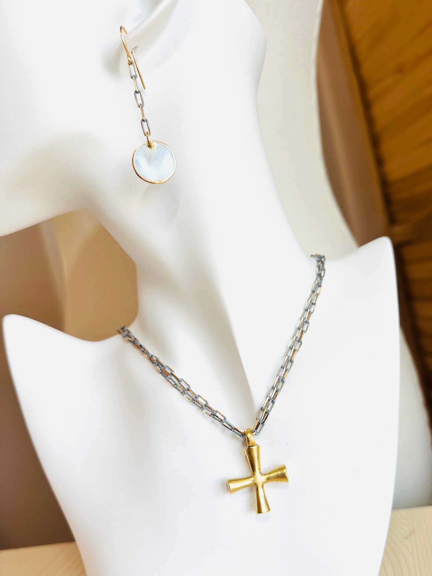 Etta Necklace
