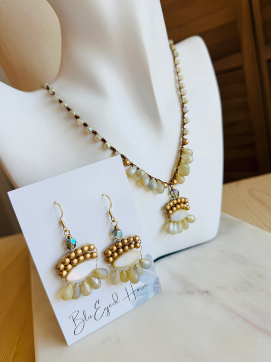Selah Earrings - Cream