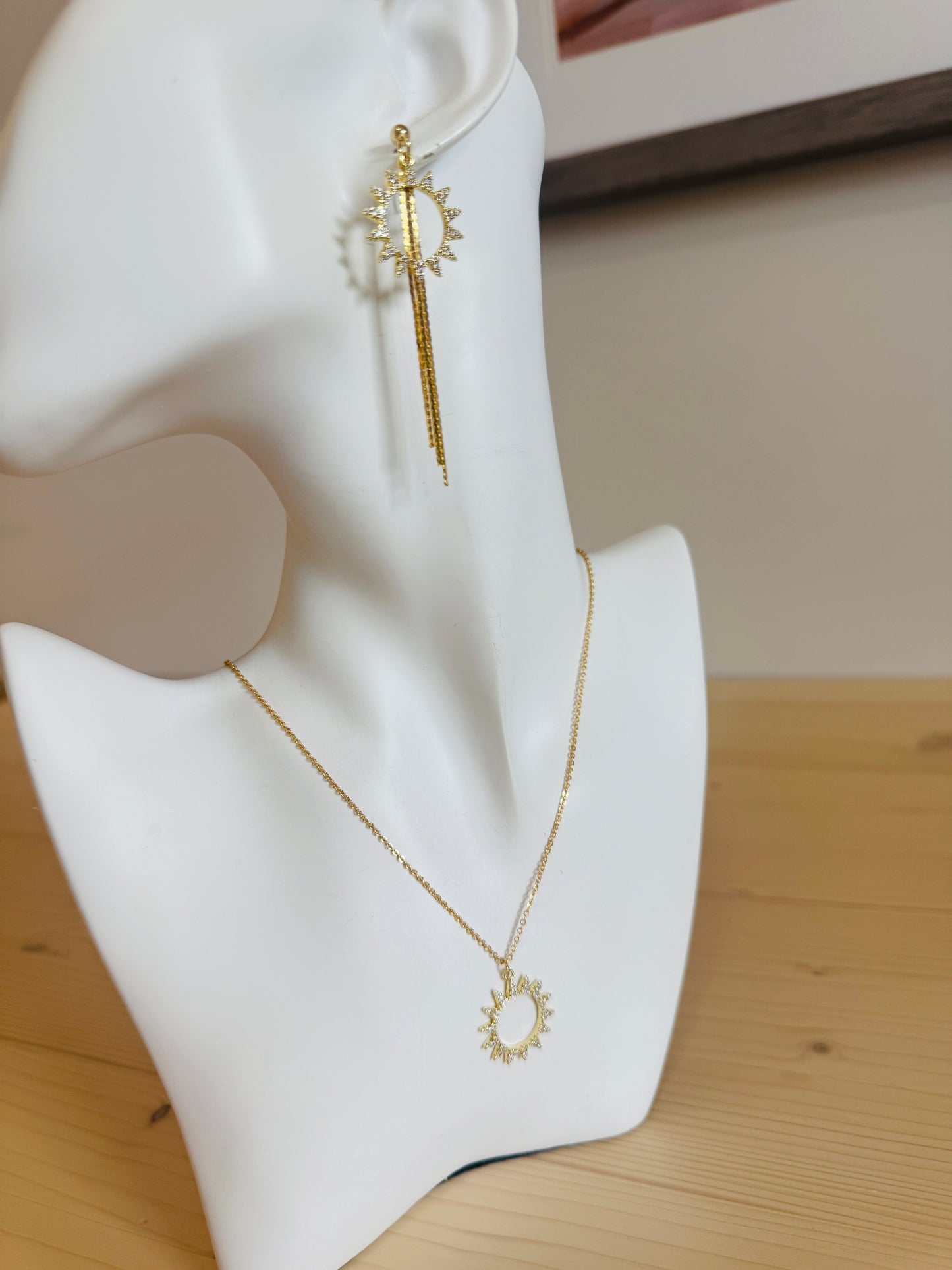 Dawn Necklace