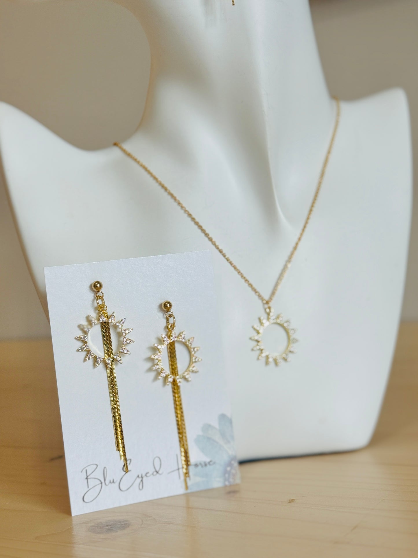 Dawn Necklace