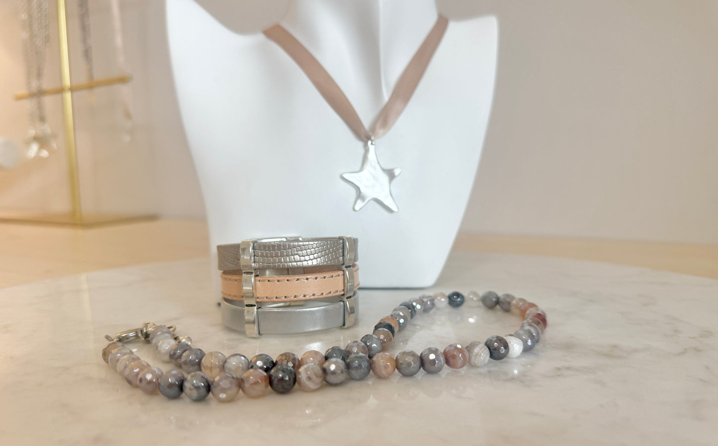 Ribbon Star Necklace