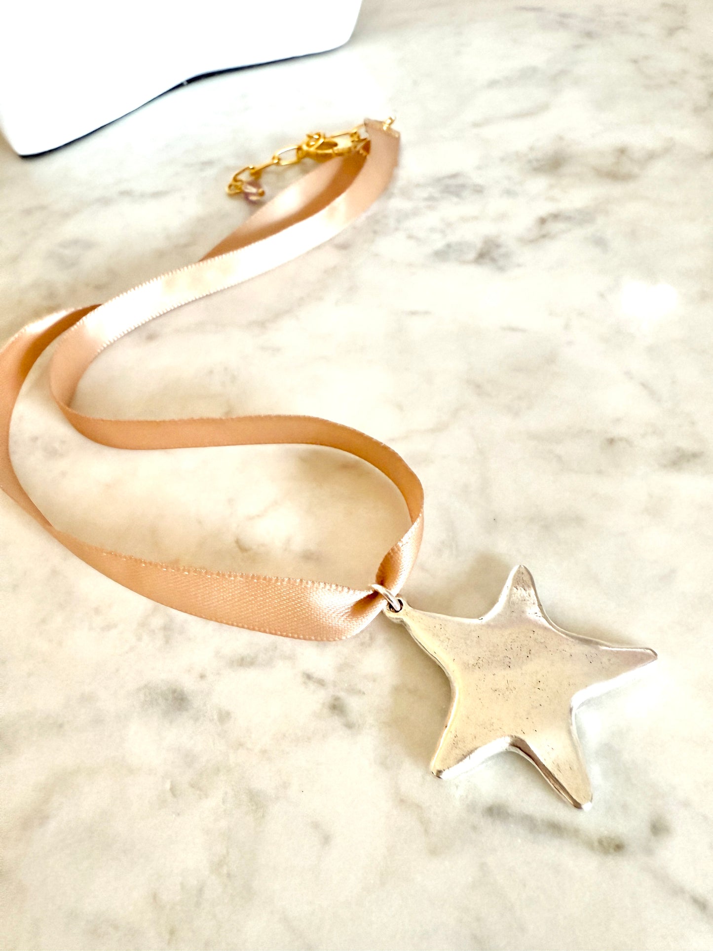 Ribbon Star Necklace