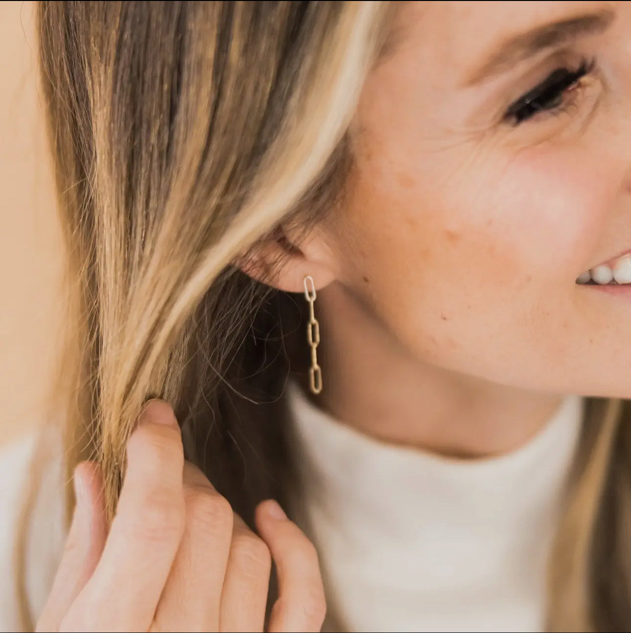 Sloane Earrings-Gold