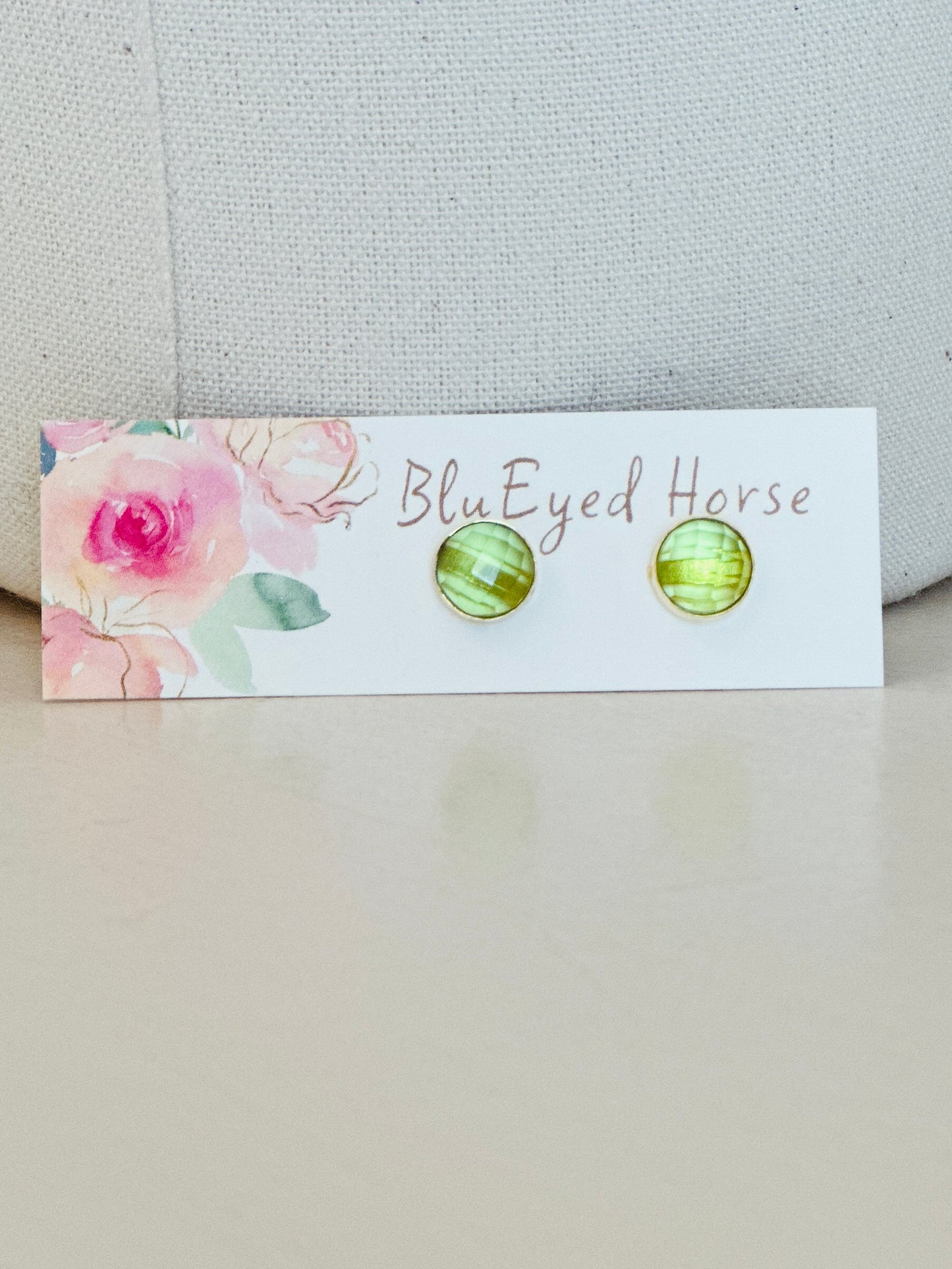 Peridot Quartz Posts