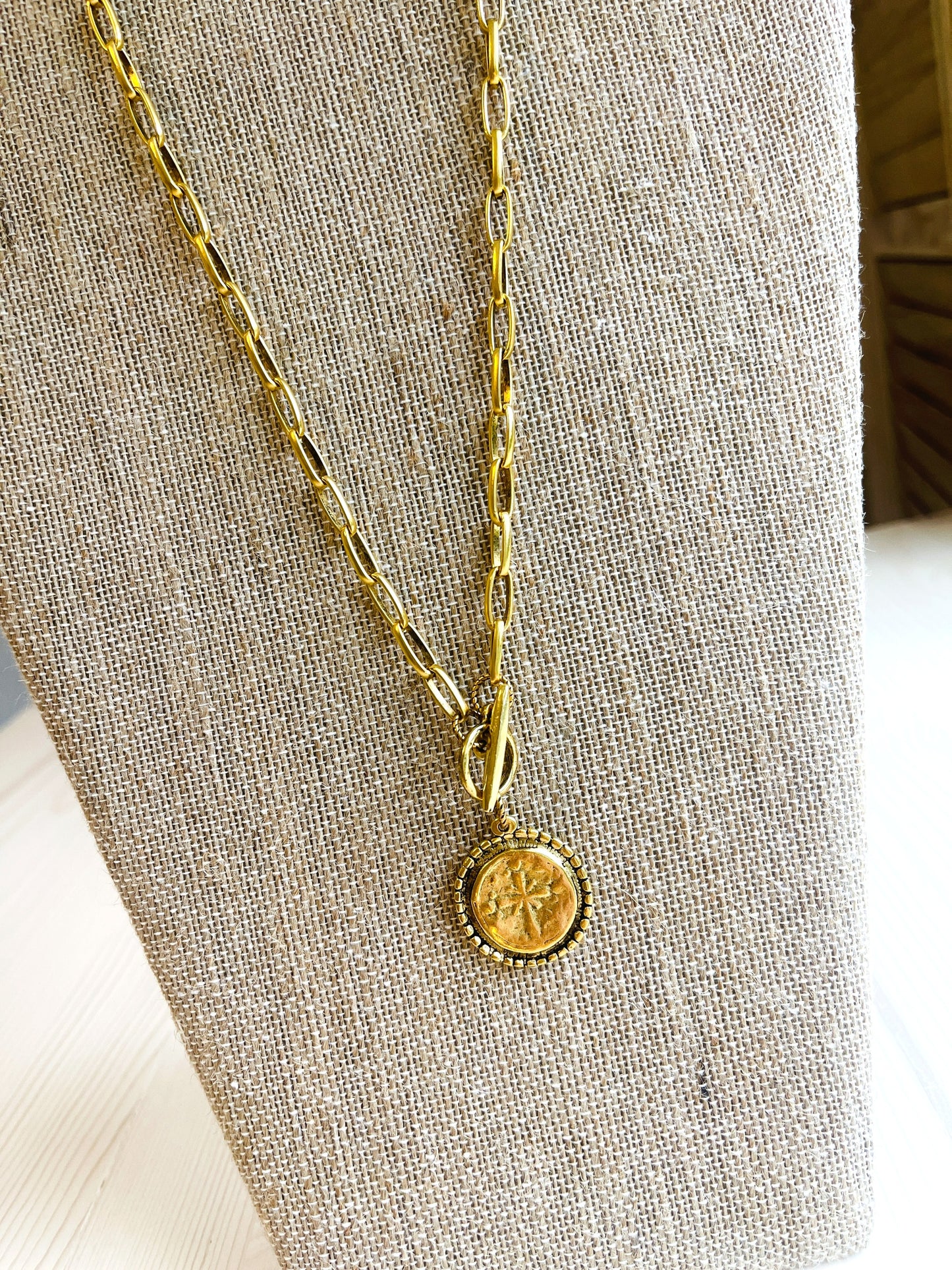 Mia Necklace