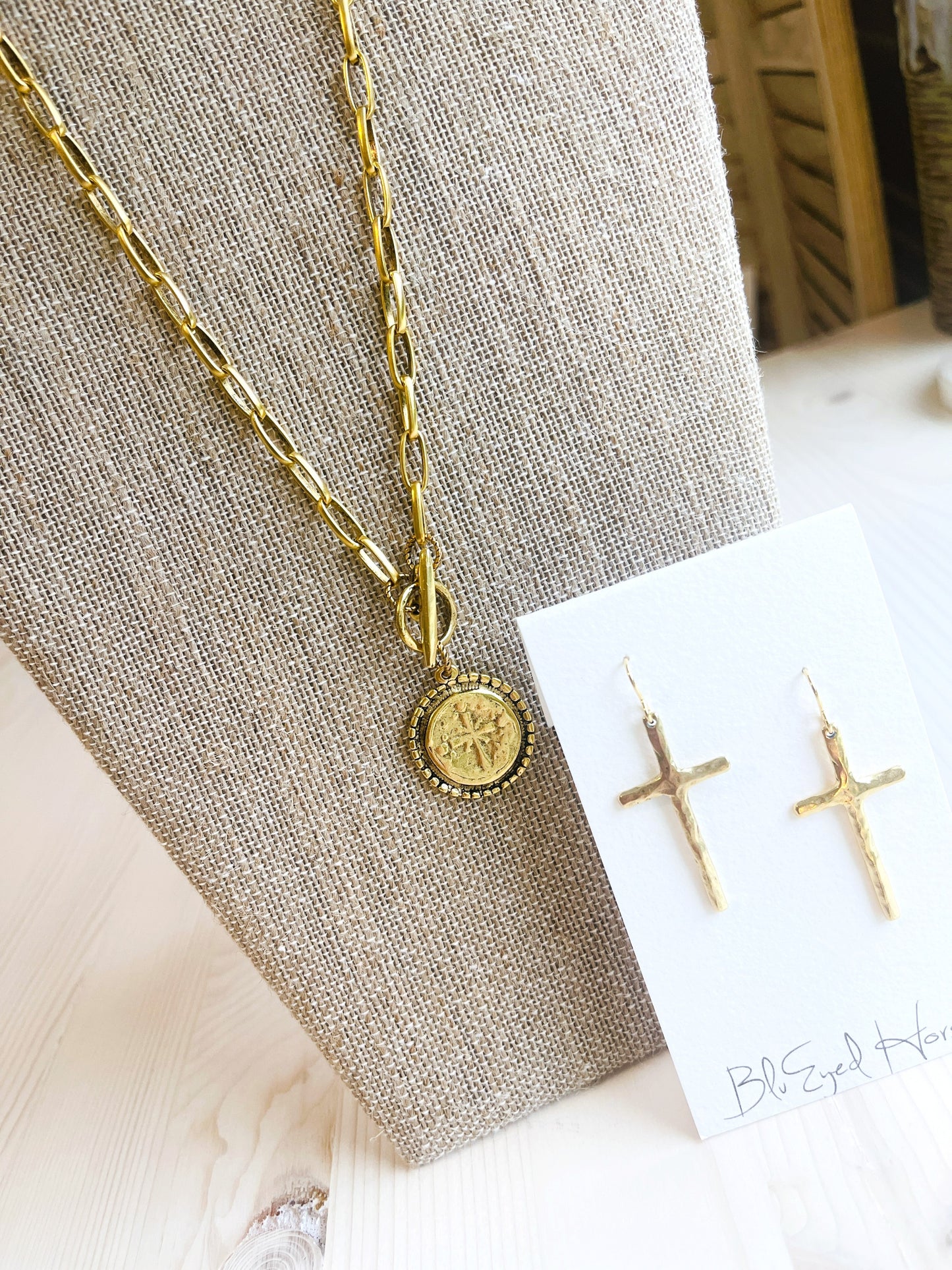 Mia Necklace