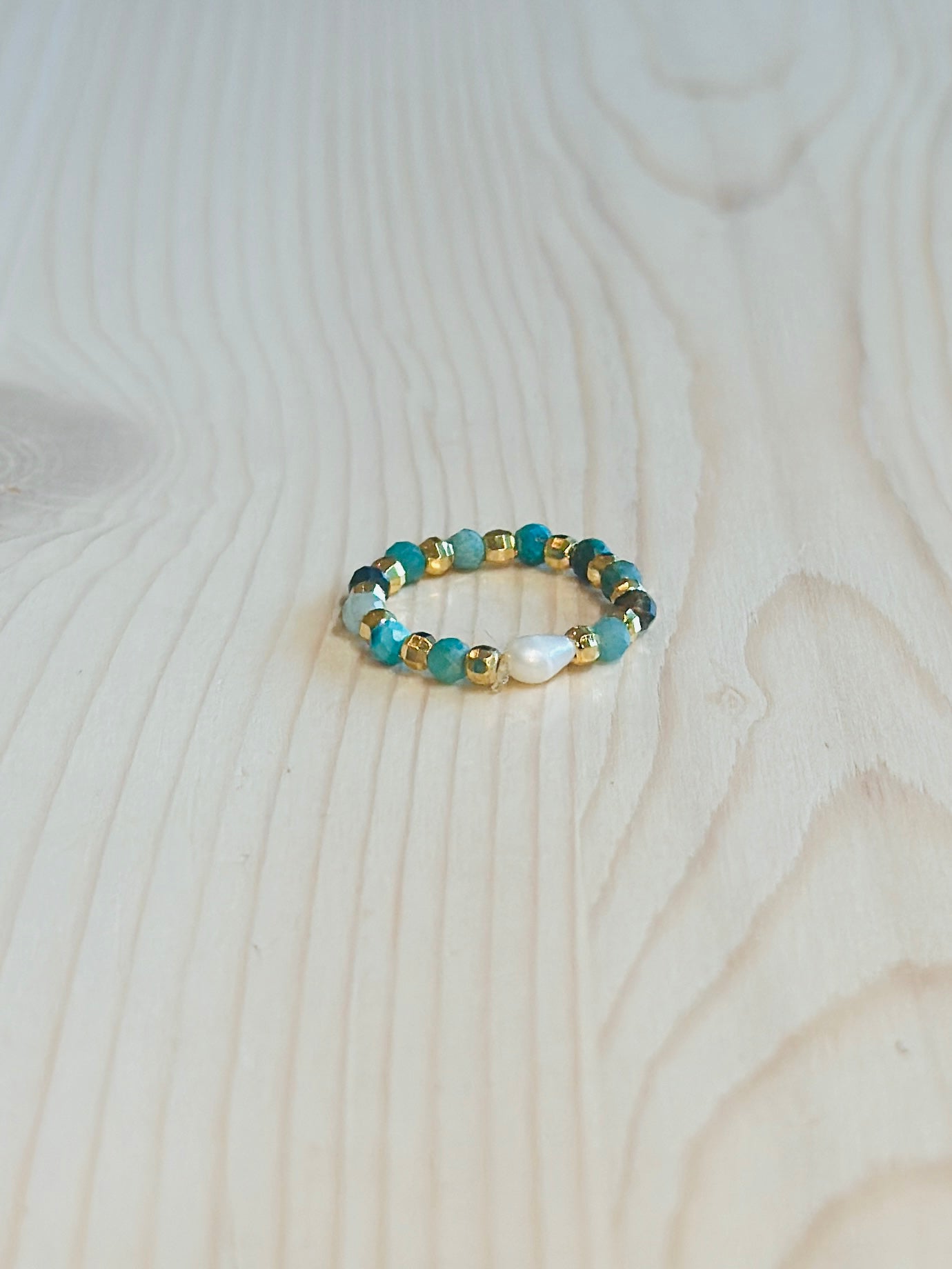 Gemstone & Pearl Stretch Ring