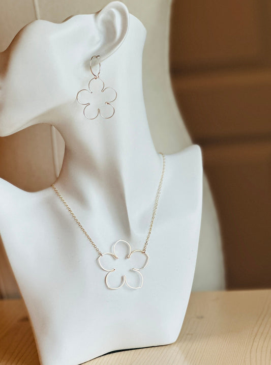 Jasmine Earrings - Gold