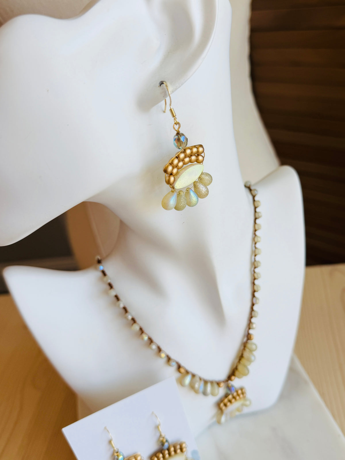 Selah Earrings - Cream