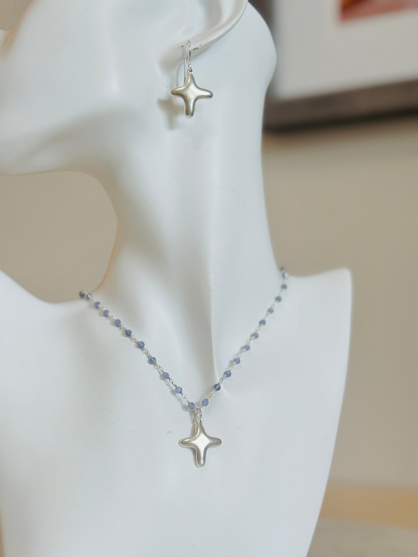 Ren Necklace