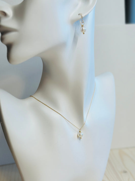 Pearl Drop Necklace